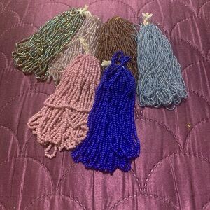 6 Hanks Glass Seed Beads/03